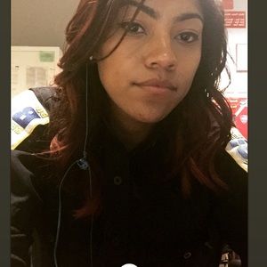 Meet your Posher, Kayla